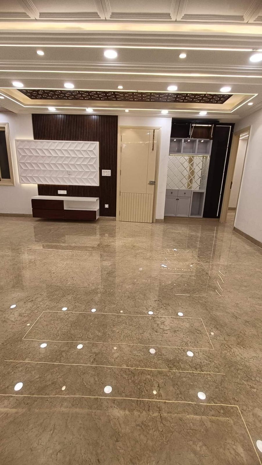 250 GAJ SECTOR 23 ROHINI