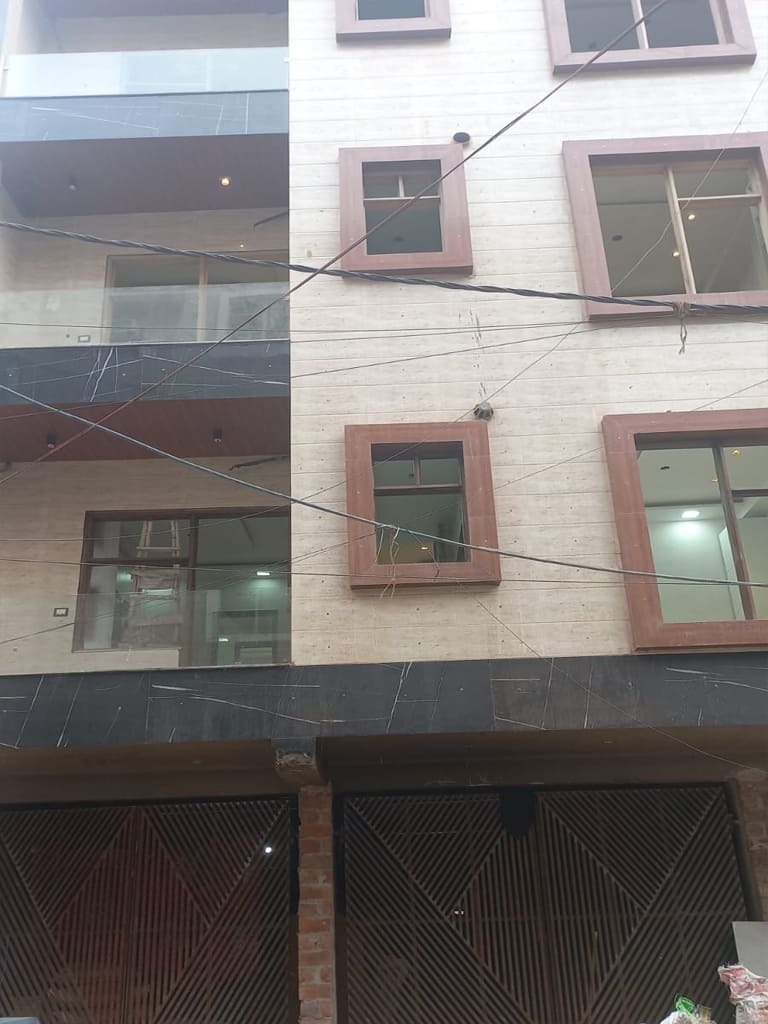 3 BHK IN SECTOR-23 ROHINI
